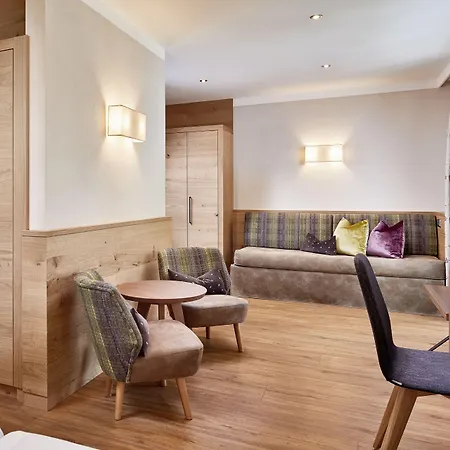 Hotel Neue Post Mayrhofen