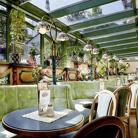 Neue Post מלון מאיירהופן