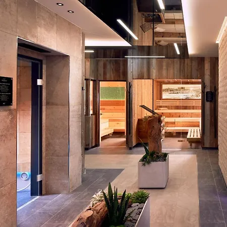 Neue Post מאיירהופן