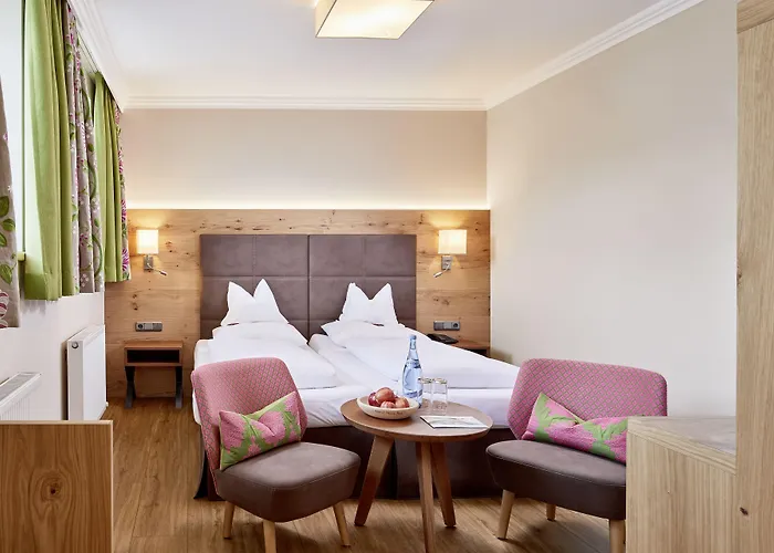 فندق نيو بوست