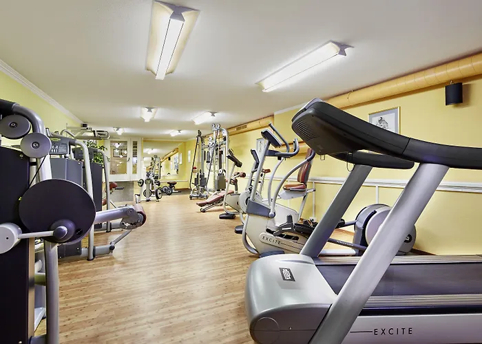 فندق نيو بوست