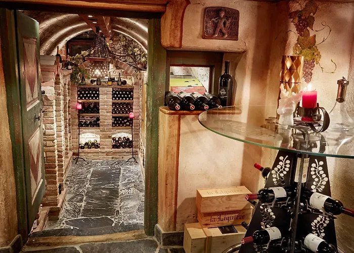 Neue Post 4* מאיירהופן