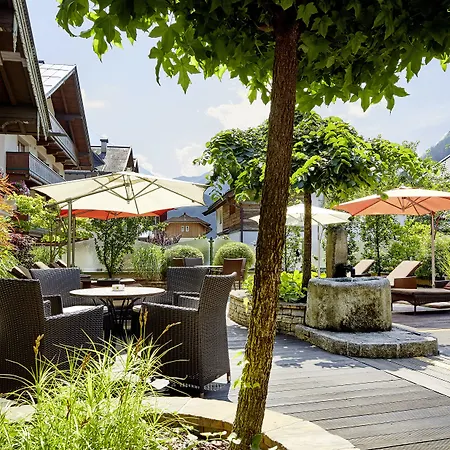 Hotel Neue Post 4*