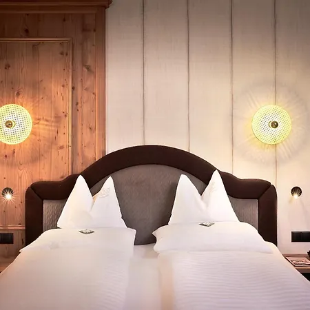 Hotel Neue Post Mayrhofen